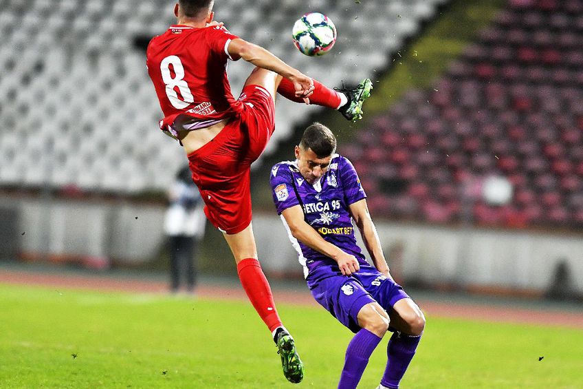 Nicolae Mușat, în acțiune într-un Dinamo - FC Argeș / Sursă foto: Imago Images