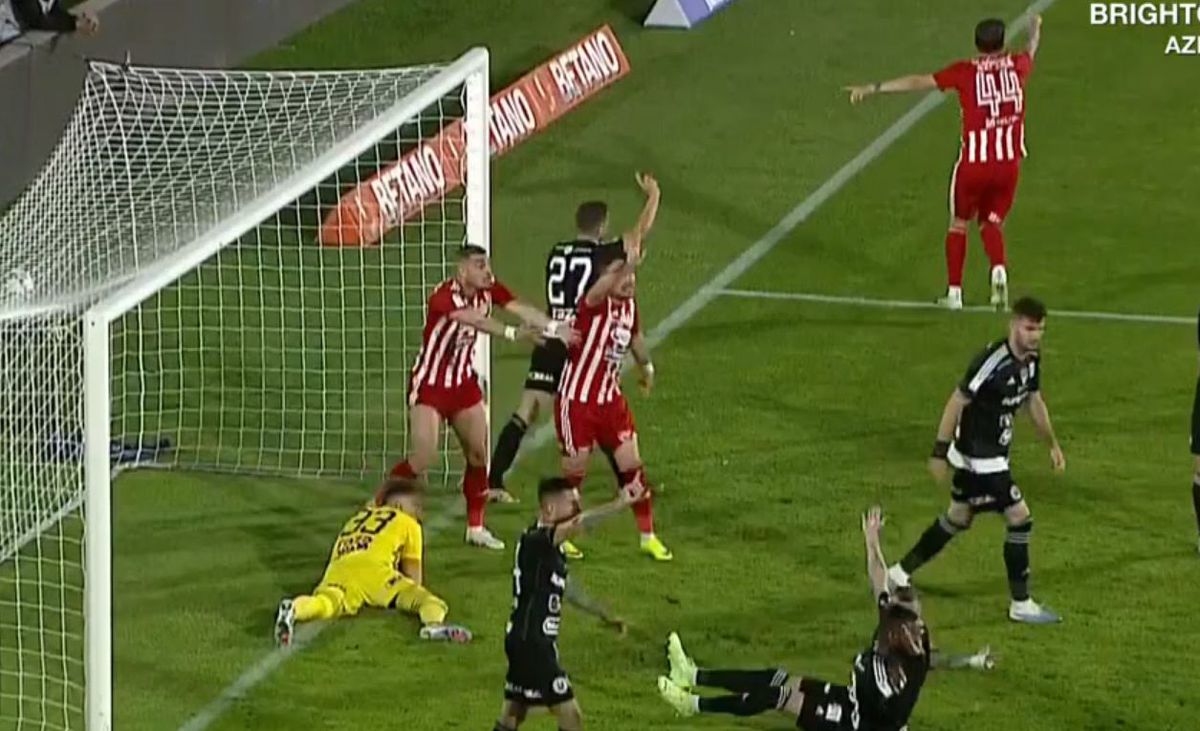 Fază controversată în finala Cupei României » Sepsi a cerut gol, Cătălin Popa și Istvan Kovacs n-au fost de acord