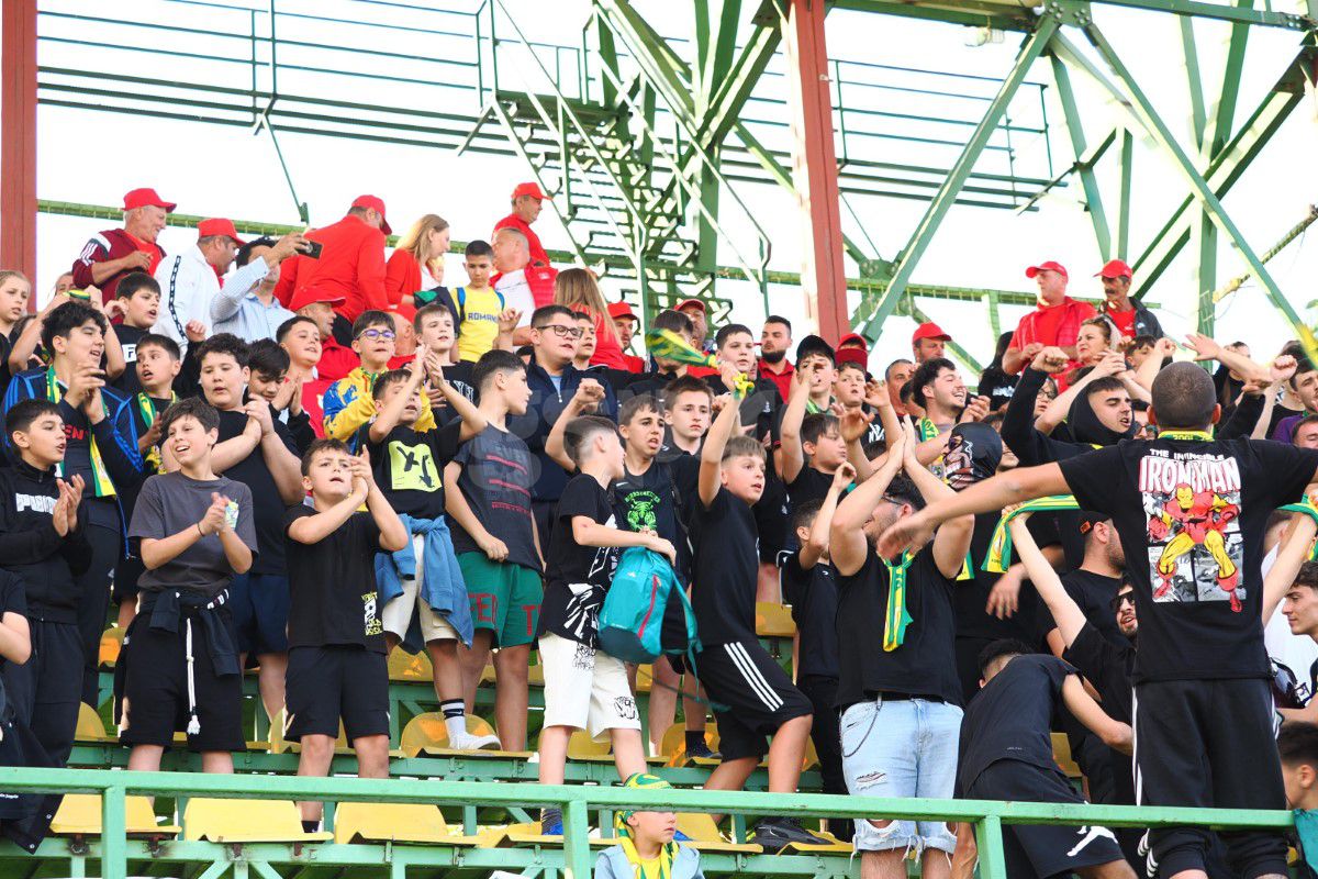 CS Mioveni - FC Botoșani 0-1 » Așa voiau în „A”?! Mioveniul a lăsat de dorit în decisivul pentru Superligă, iar moldovenii își păstrează locul în elită!