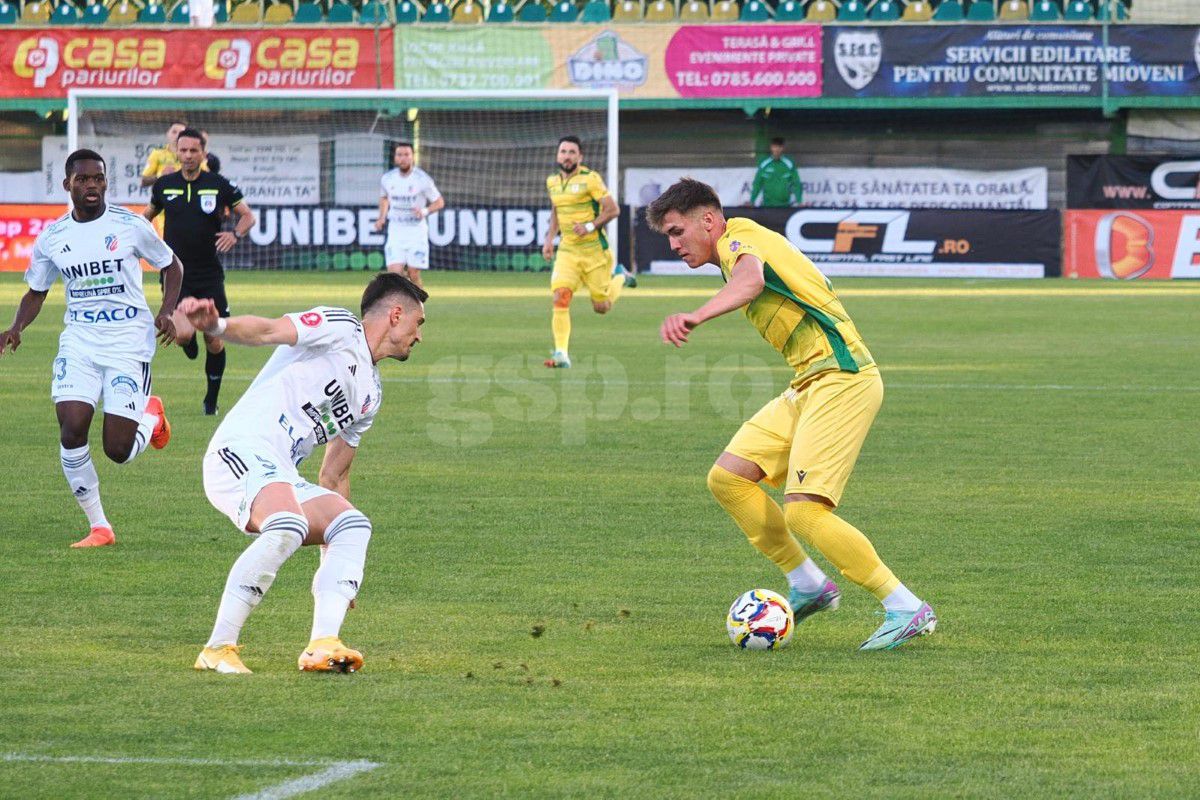 CS Mioveni - FC Botoșani 0-1 » Așa voiau în „A”?! Mioveniul a lăsat de dorit în decisivul pentru Superligă, iar moldovenii își păstrează locul în elită!