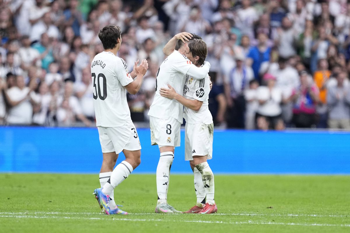 Omagiu pentru Luka Modric, la ultimul lui meci pe „Santiago Bernabeu”