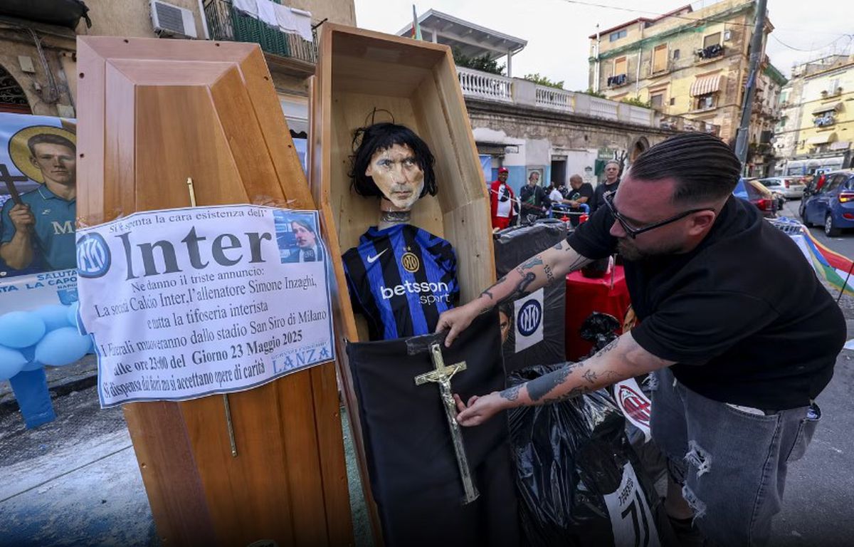 Haos la Napoli! Peste 100 de răniți pe străzi și un deces, după câștigarea titlului