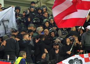 Bătaie în tribune la Craiova - Dinamo! A fost nevoie de intervenția jandarmilor