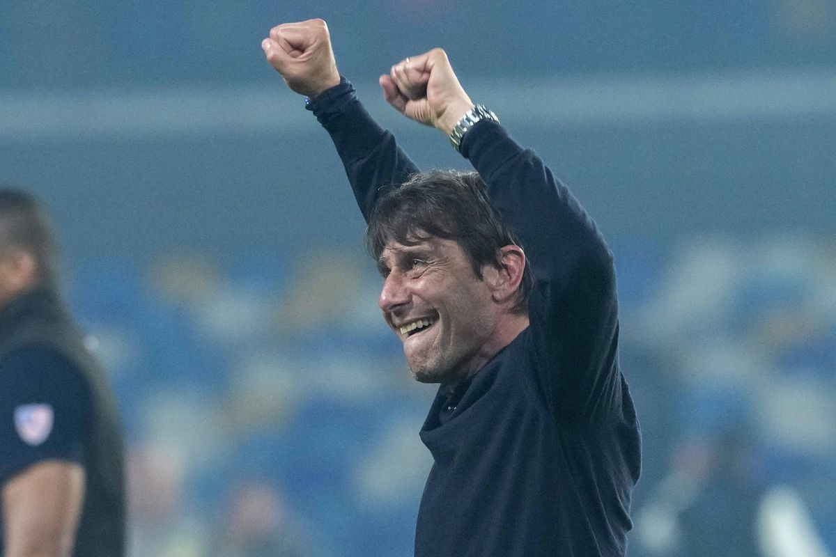 Antonio Conte, celebrând Scudetto