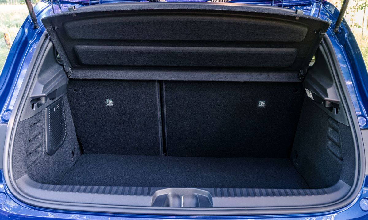 Dacia Sandero a pierdut primul loc în Europa! Cum arată mașina ieftină și cochetă care a depășit-o la vânzări