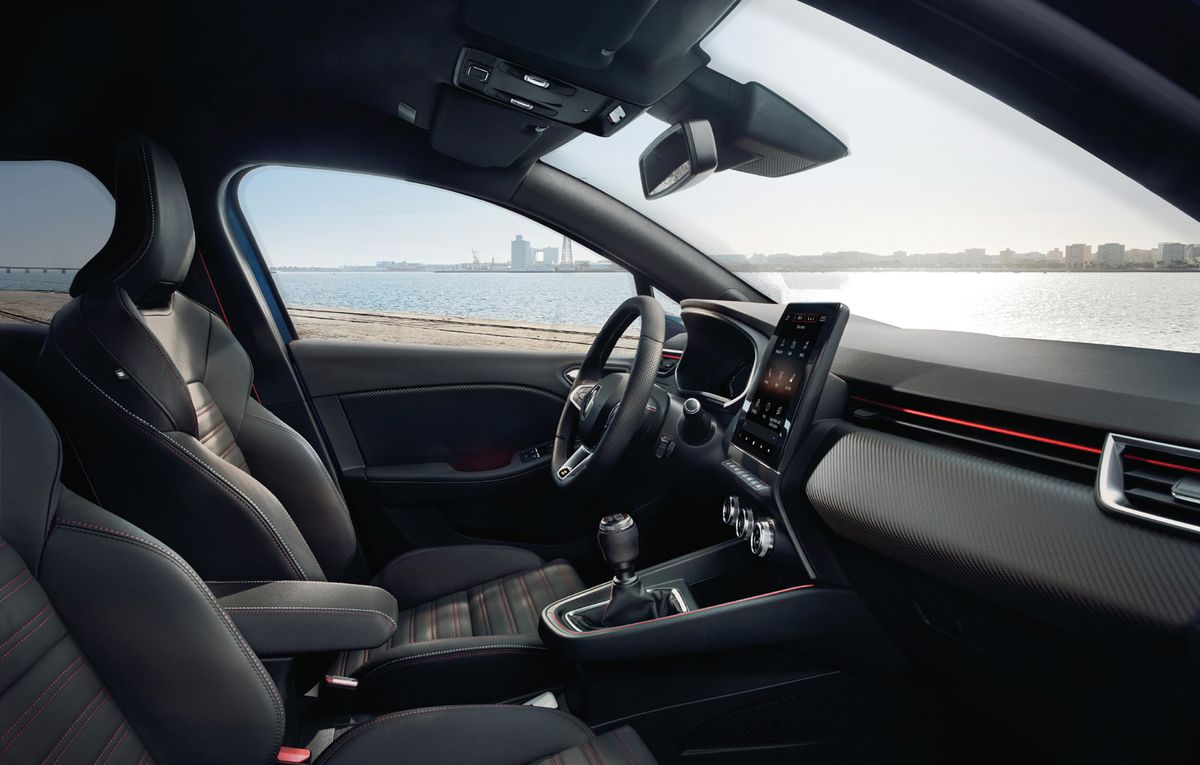 Dacia Sandero și Renault Clio / foto: automarket