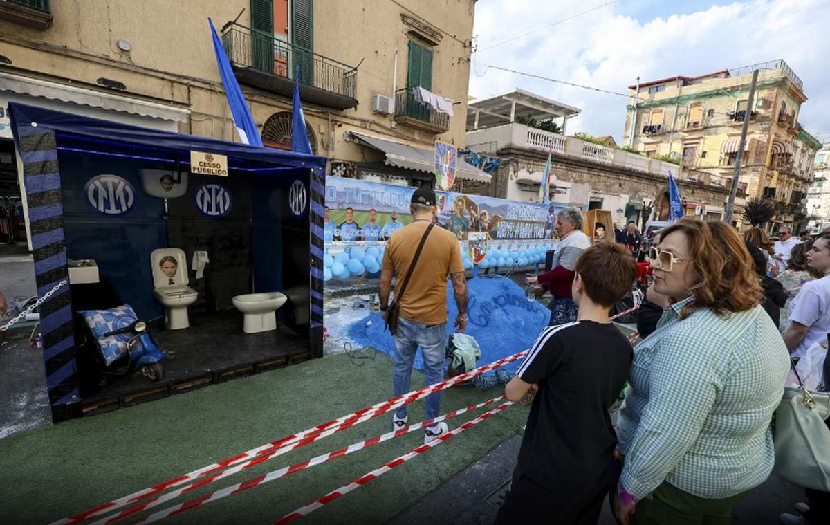 Haos la Napoli! Peste 100 de răniți pe străzi și un deces, după câștigarea titlului