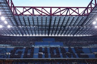 Protest ingenios la AC Milan - Monza: fanii s-au săturat de conducerea clubului și au gândit o coregrafie inedită