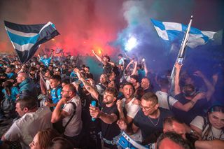 Haos la Napoli! Peste 100 de răniți pe străzi și un deces, după câștigarea titlului