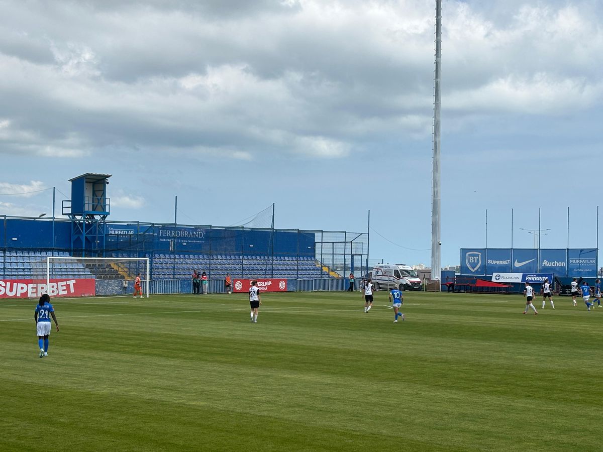Farul - U Cluj la fotbal feminin