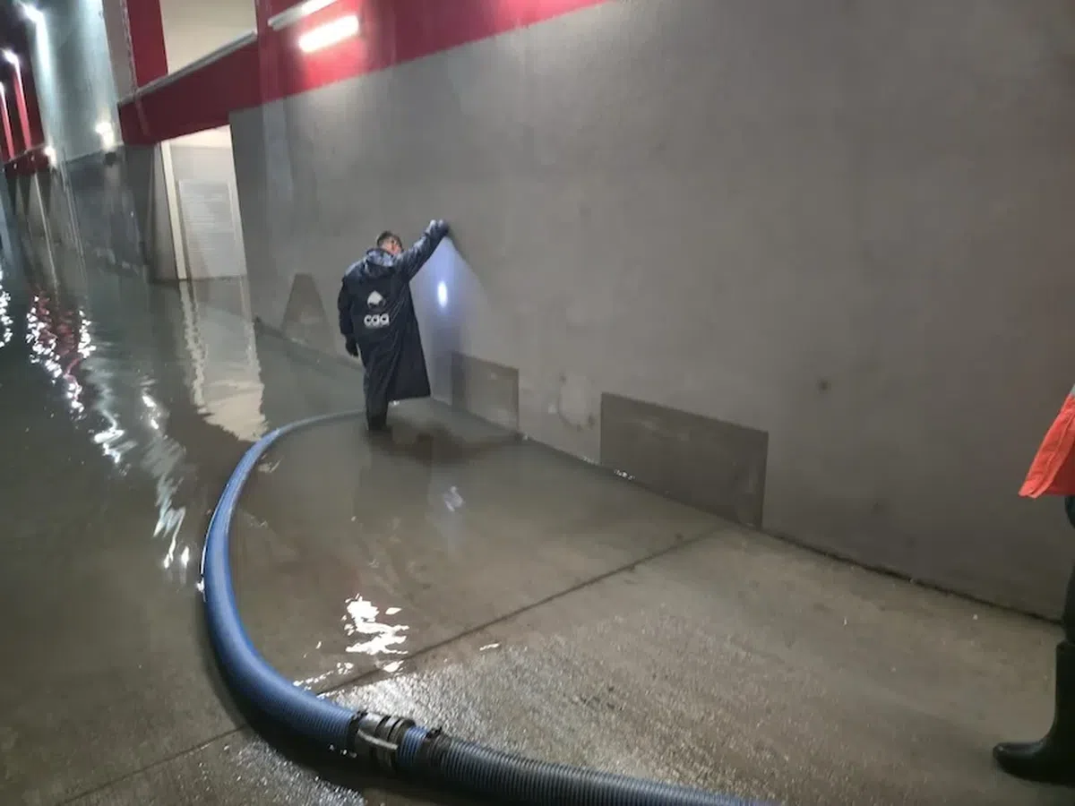 Stadionul celor de la UTA Arad a fost inundat