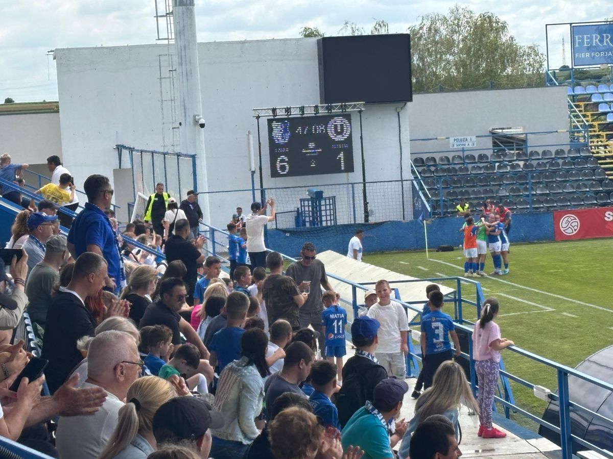 Farul - U Cluj la fotbal feminin