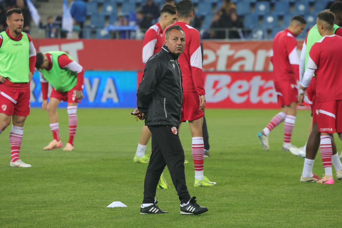Universitatea Craiova - Dinamo, imagini de la încălzire