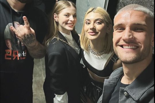 Daniel Bîrligea (25 de ani), atacantul celor de la FCSB, și iubita lui, Antonia Salanta, profită din plin de vacanță.