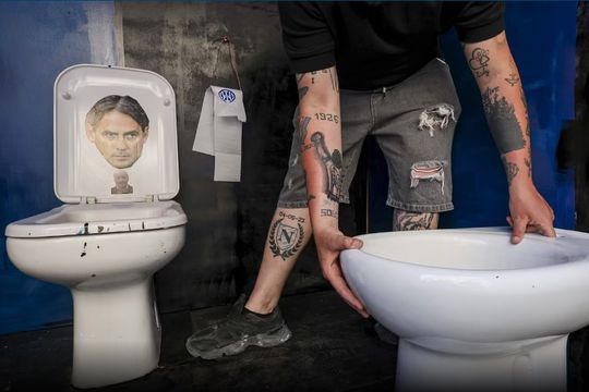Ironiile inferioare și aluziile macabre la adresa jucătorilor lui Inter și a antrenorului Simone Inzaghi / Foto: X