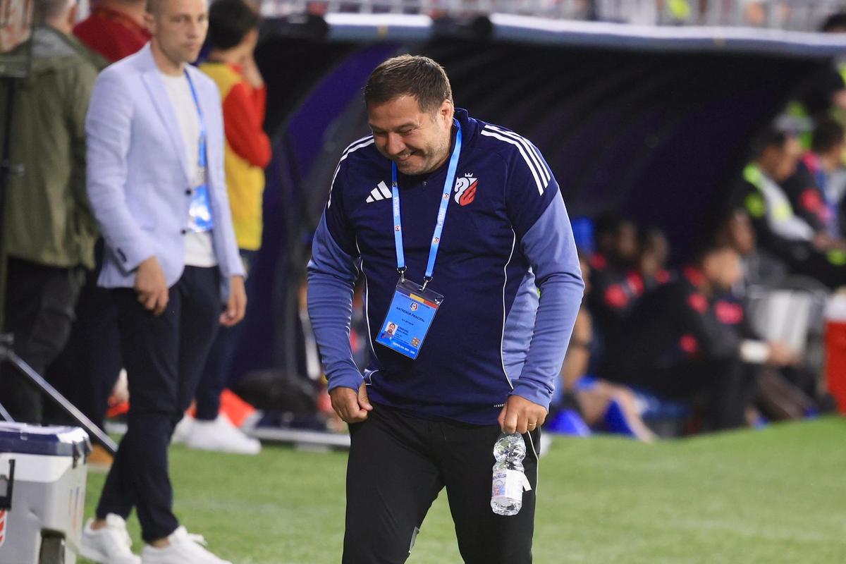 A primit „galben” din partea lui Istvan Kovacs, iar apoi a avut o criză de râs la adresa arbitrului