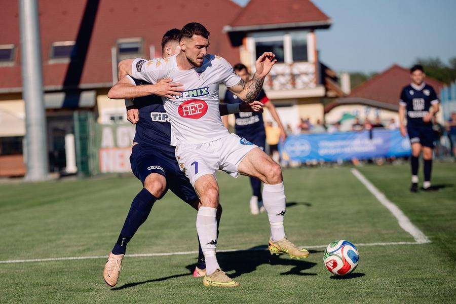 Golgheter de 1,92 metri, în negocieri pentru transferul în Superliga