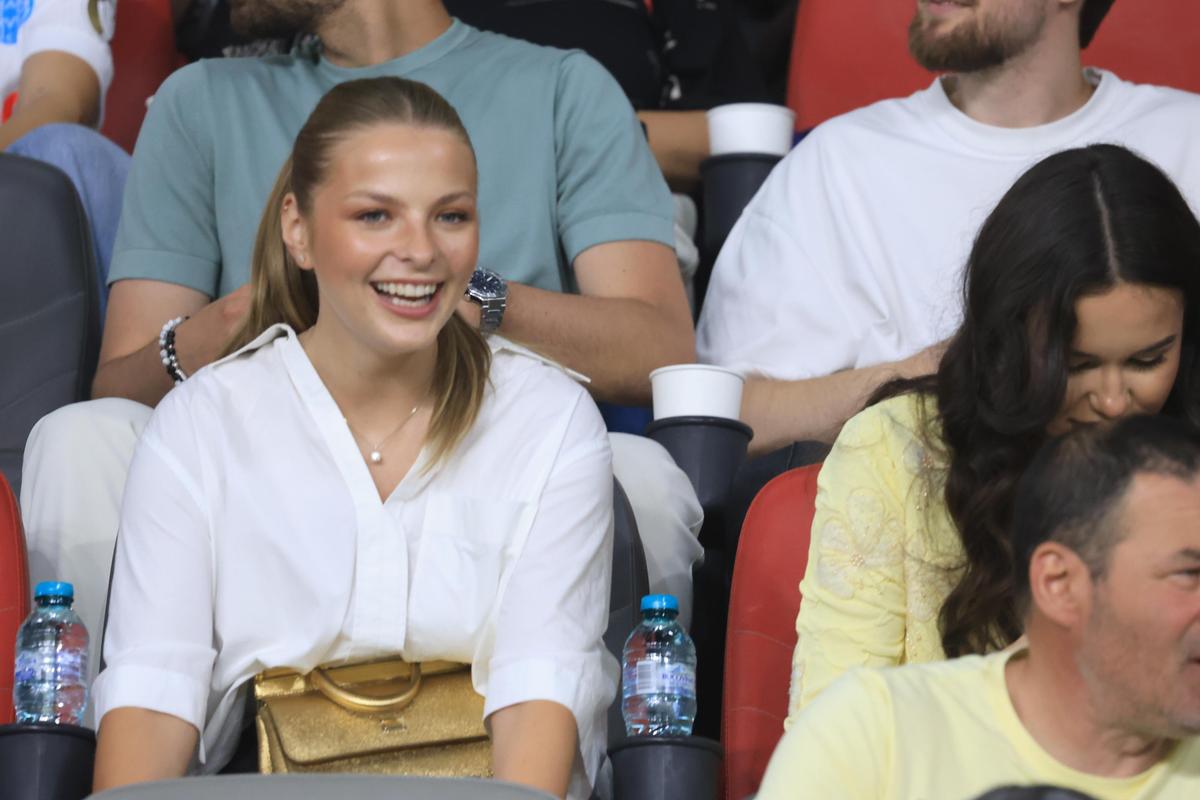 Cum au fost surprinși Bîrligea și Antonia în timp ce FCSB se chinuia cu Botoșani