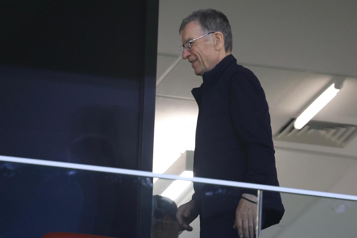 Apariție rară pe stadion! Valeriu Argăseală, prezent la FCSB - Botoșani, după o pauză de un an!