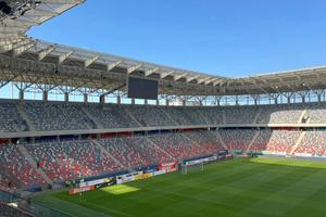 FCSB - FC Botoșani » Duel în semifinala barajului pentru Conference League! Echipele pregătite de Baciu și Croitoru