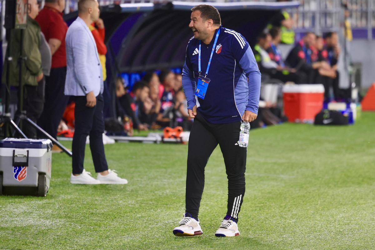 A primit „galben” din partea lui Istvan Kovacs, iar apoi a avut o criză de râs la adresa arbitrului