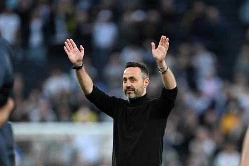 Robrto De Zerbi promite să rămână la Tottenham chiar dacă echipa va retrograda / foto: Imago Images