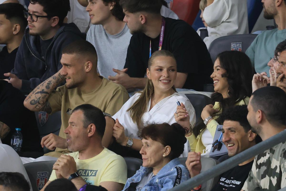 Cum au fost surprinși Bîrligea și Antonia în timp ce FCSB se chinuia cu Botoșani