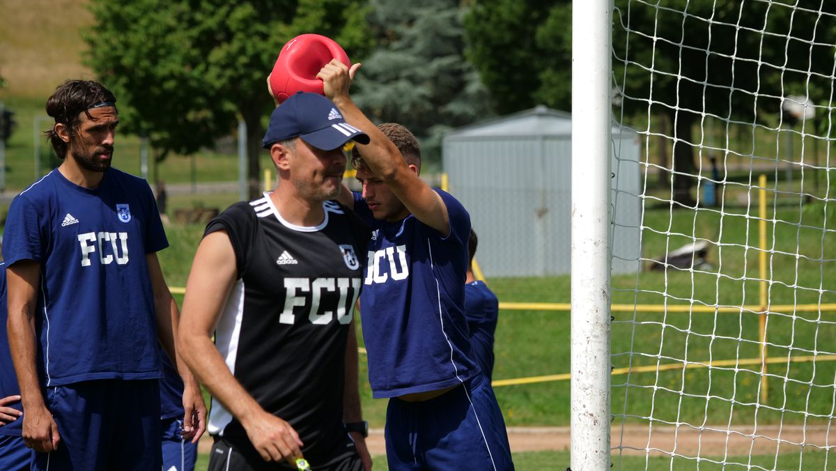 Antrenament spartan în cantonamentul lui FCU Craiova 1948! Imaginile surprinse de GSP în Slovenia