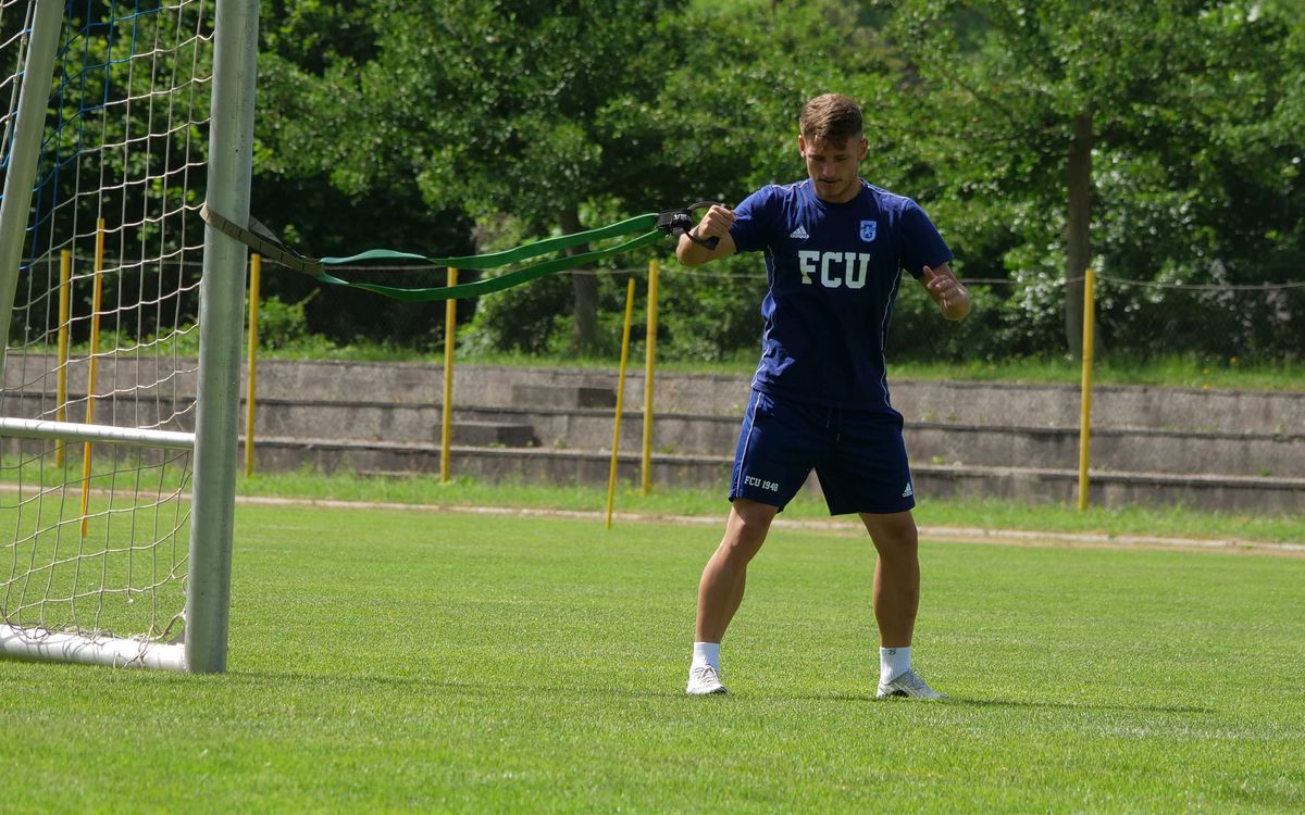 Antrenament spartan în cantonamentul lui FCU Craiova 1948! Imaginile surprinse de GSP în Slovenia