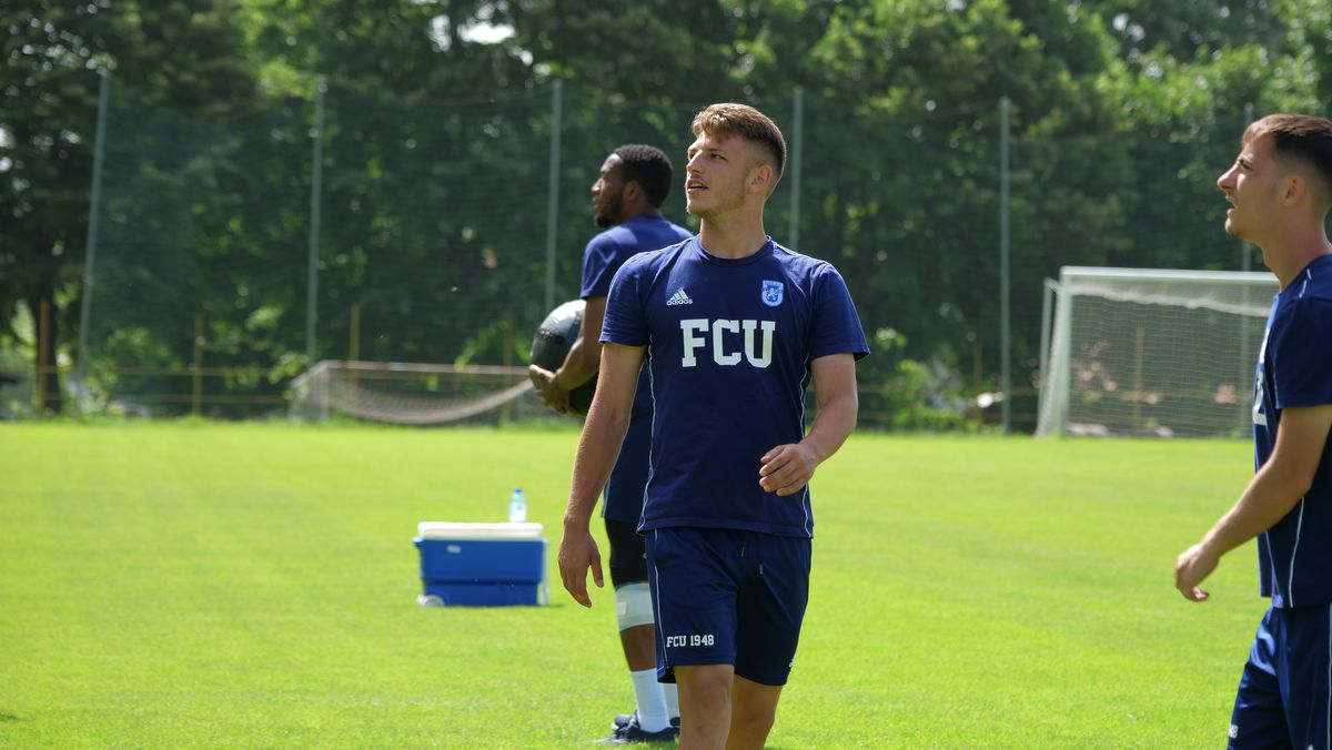 Antrenament spartan în cantonamentul lui FCU Craiova 1948! Imaginile surprinse de GSP în Slovenia
