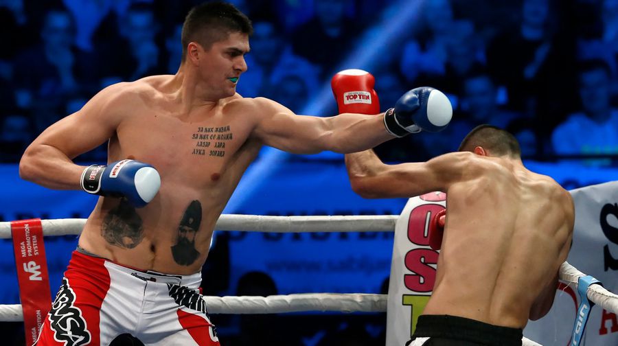 În perioada de kickboxing. Ce-i drept, scurtă! „Dezamăgirea” ce s-a liniștit printre meri