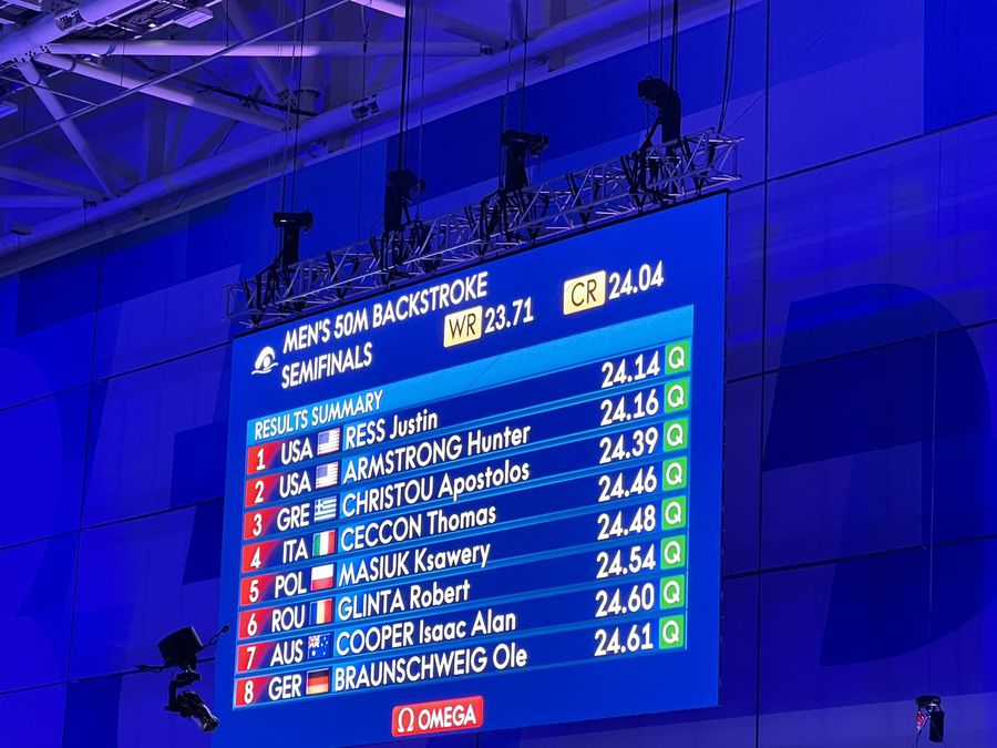 Robert Glință e în finala probei de 50 de metri spate! Ce timp a reușit românul în semifinale