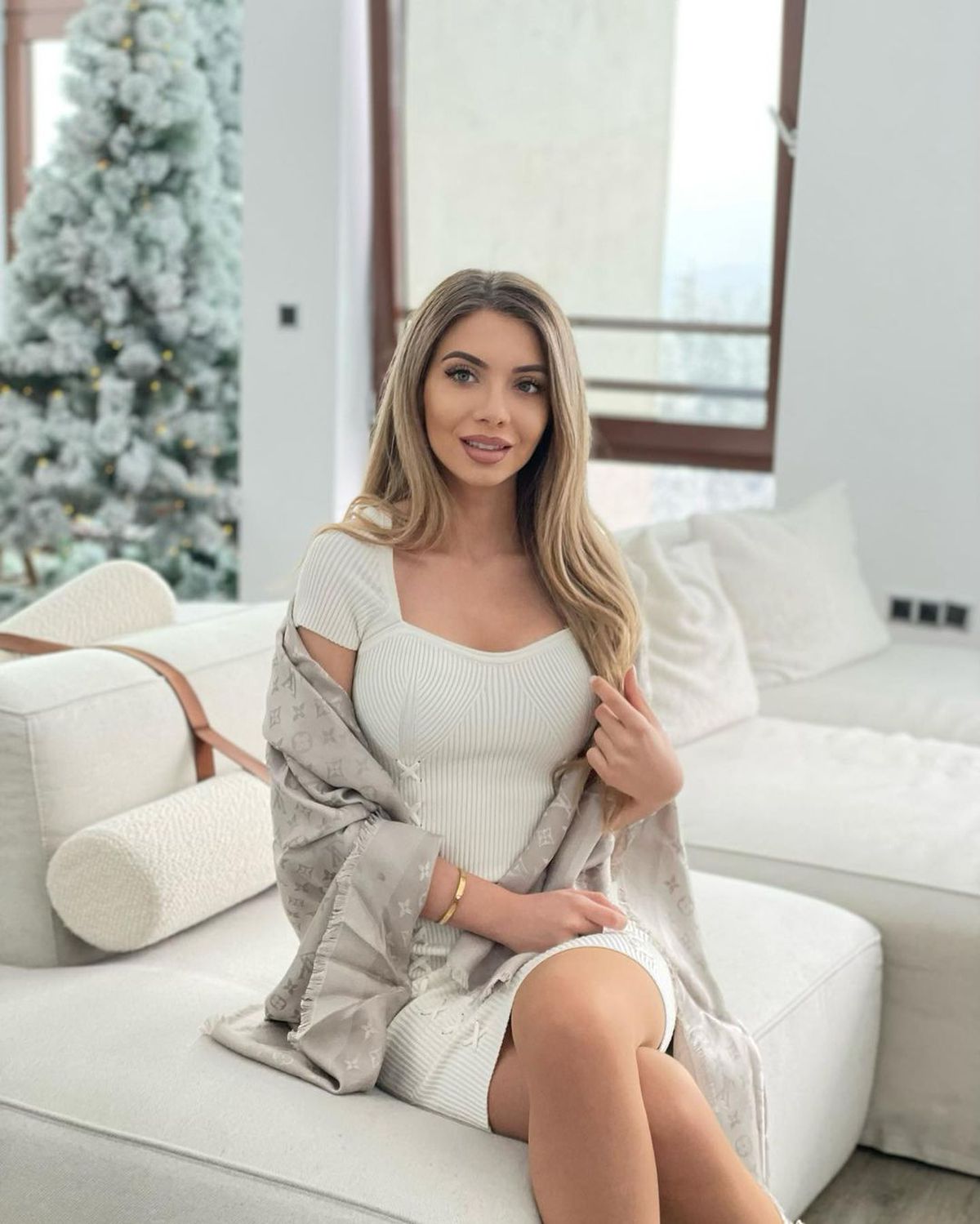 FOTO Bianca Maria Petrescu, iubita lui Alex Cicâldău