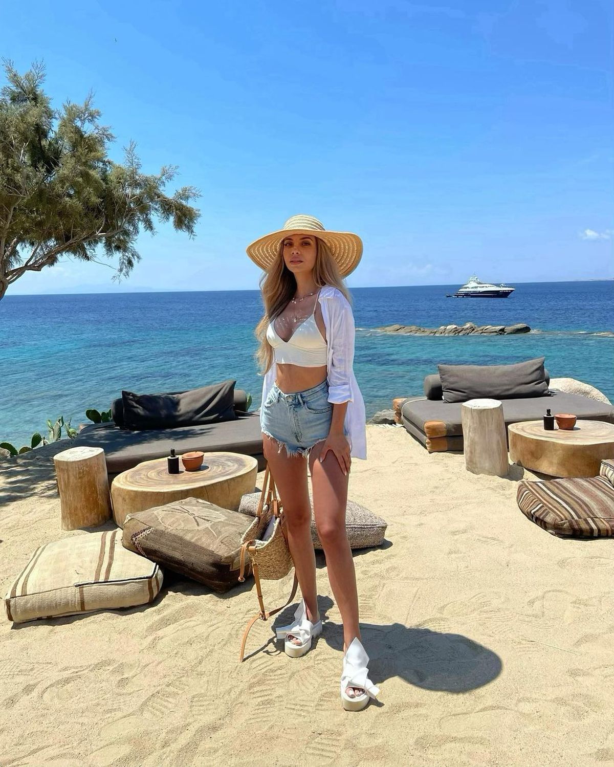 FOTO Bianca Maria Petrescu, iubita lui Alex Cicâldău