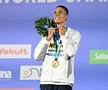 Președintele Klaus Iohannis a decis să îl decoreze pe David Popovici (17 ani), dublul campion mondial la natație, cu cea mai înaltă distincție a statului român, Ordinul Național „Steaua României” în grad de Cavaler.