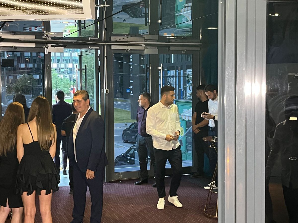 Bogdan Lobonț, emoționat la dineul giuleștenilor: „Sunt privilegiat că am jucat la Rapid”