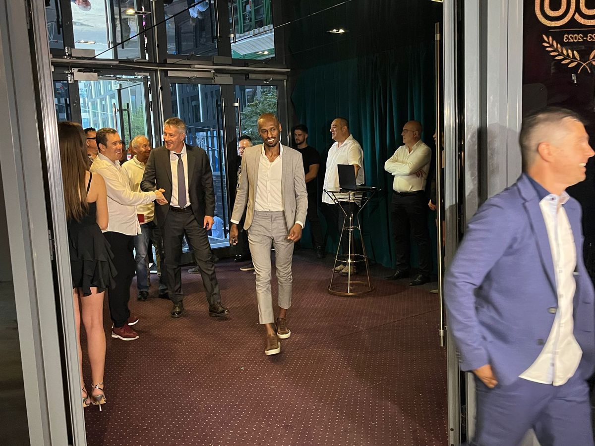 Bogdan Lobonț, emoționat la dineul giuleștenilor: „Sunt privilegiat că am jucat la Rapid”