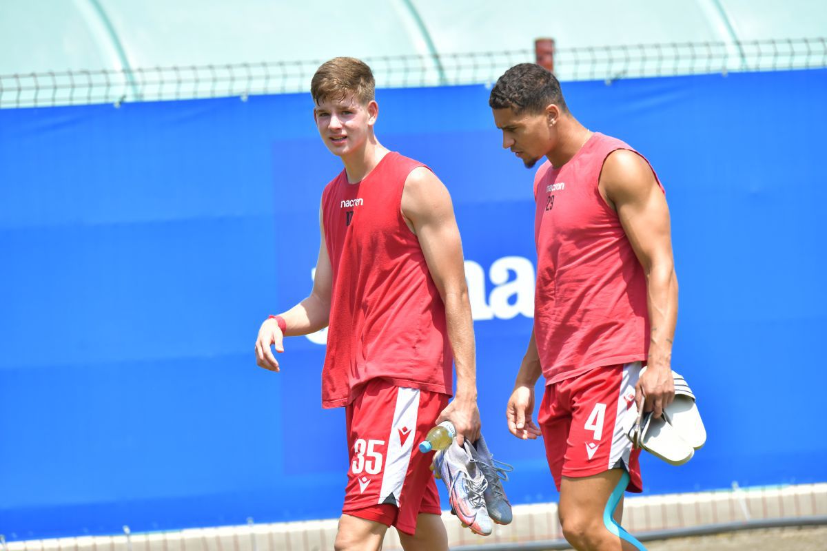 Motivul pentru care dinamoviștii au jucat în maiouri primul amical al verii