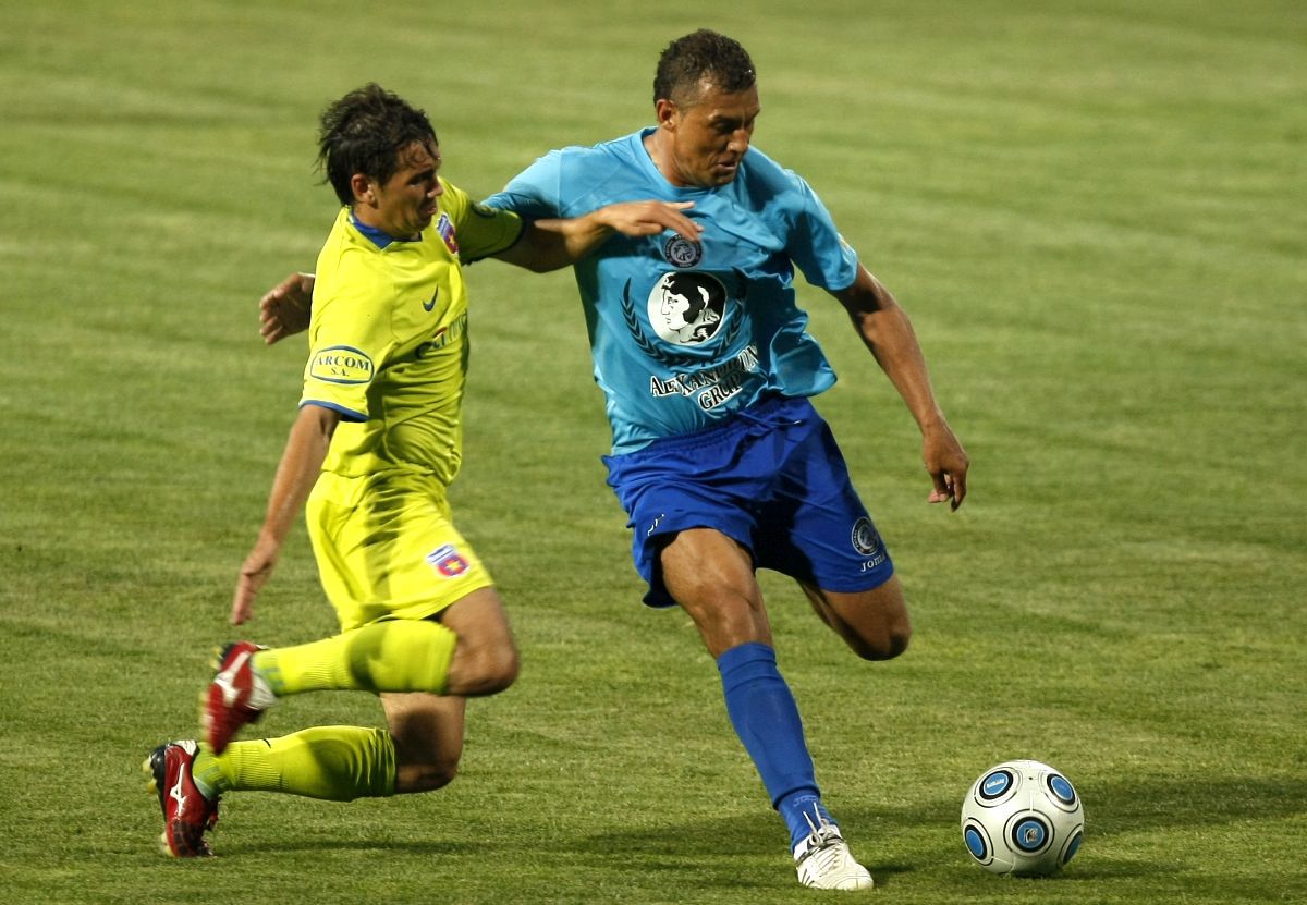 Unirea Urziceni - FCSB, ultima etapă din sezonul 2008 - 2009 » „Meci de salon” în Câmpia Bărăganului