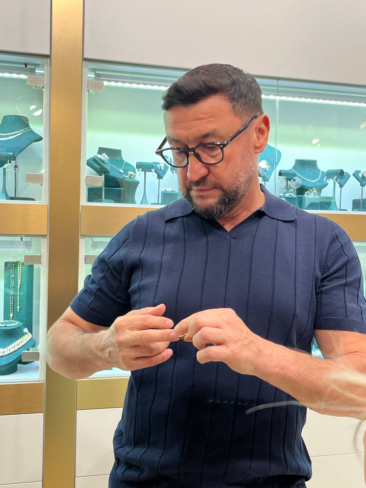 Rapid a lansat o serie de produse din aur cu o zi înainte de aniversarea clubului » Ce concurs au pregătit giuleștenii pentru fani