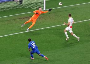 „Din infern în paradis, cu Mattia Zaccagni reușind golul carierei”, scrie La Gazzetta dello Sport după calificarea Italiei. Croații plâng pe umărul lui Luka Modric: „Dezastru în cea mai urâtă formă a sa!”