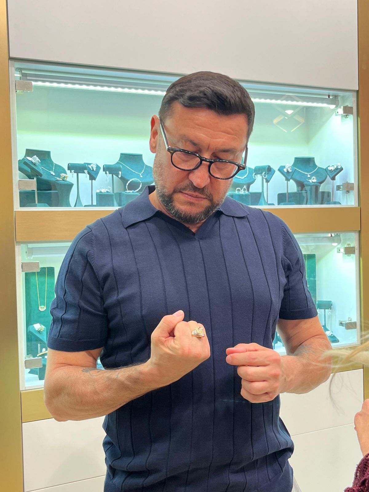 Rapid a lansat o serie de produse din aur cu o zi înainte de aniversarea clubului » Ce concurs au pregătit giuleștenii pentru fani