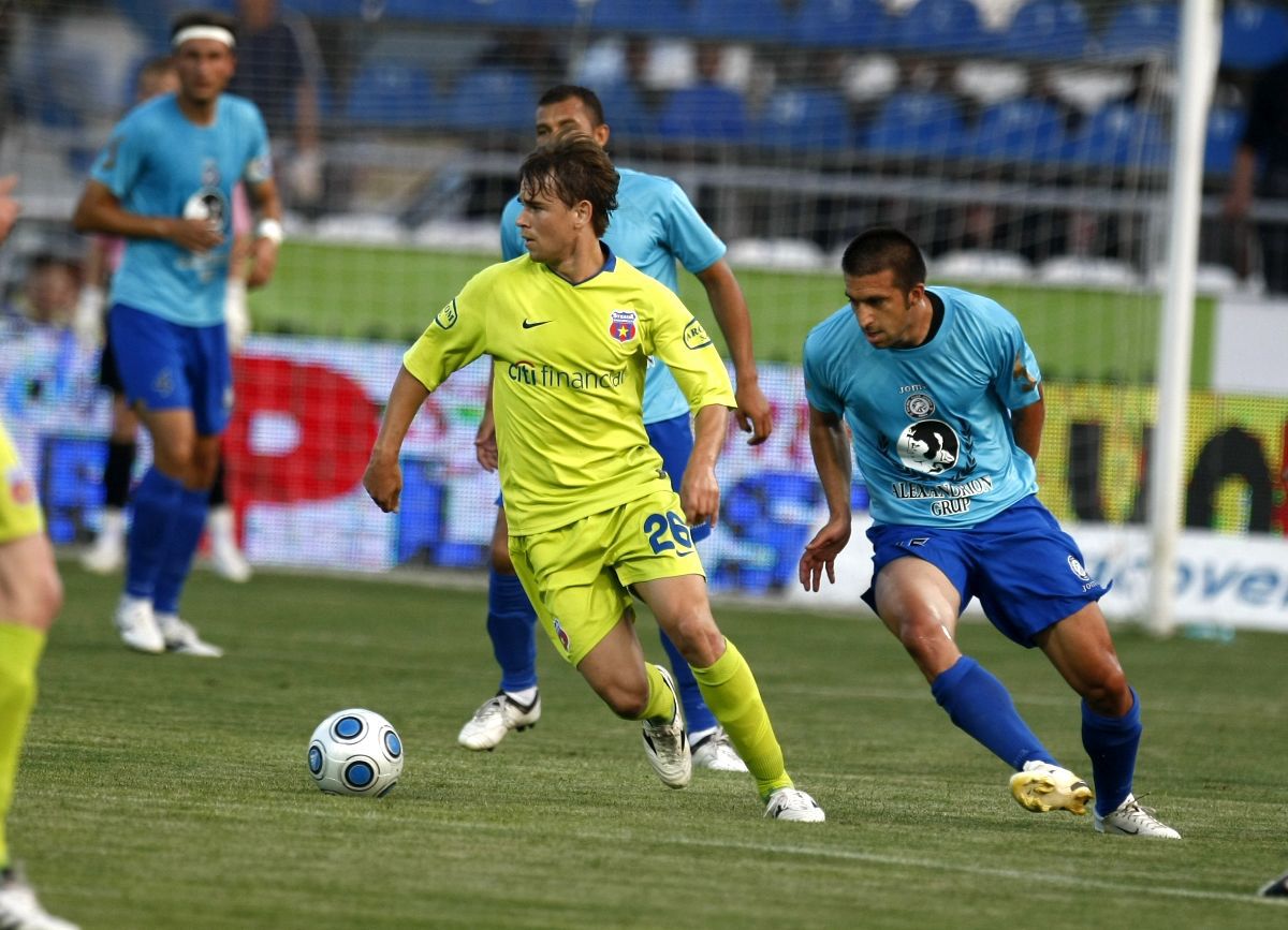 Unirea Urziceni - FCSB, ultima etapă din sezonul 2008 - 2009 » „Meci de salon” în Câmpia Bărăganului