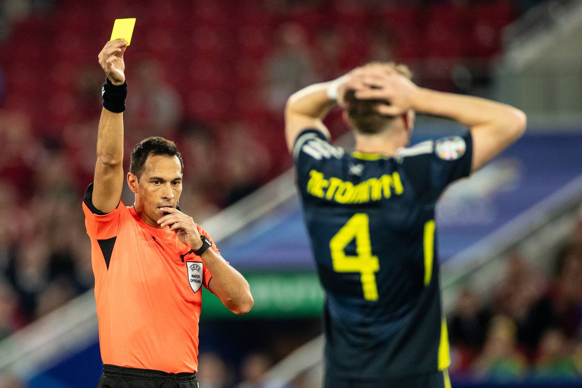 Scandal-monstru la Euro 2024! „Centralul” din Argentina, distrus de selecționer: „Ce caută aici?! Vreau răspunsuri!” » Greșeală de arbitraj care poate trimite Ungaria în „optimi”