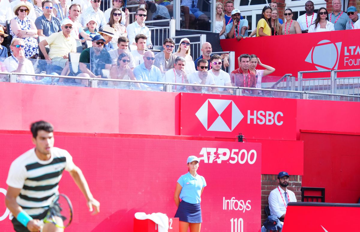 Emma Răducanu, urmărită de paparazzi după zvonurile despre relația cu celebrul jucător de tenis: "Este groaznic"