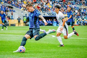 Primul transfer pentru Cristi Chivu la Inter a fost oficializat