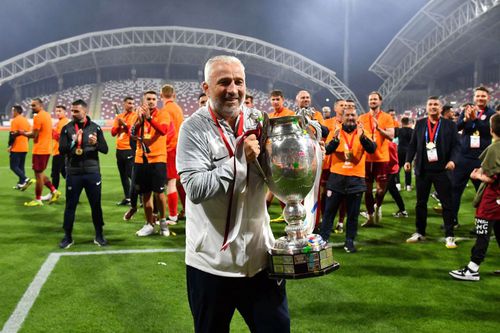 Veste excelentă pentru Dan Petrescu! » Jucătorul a semnat cu CFR Cluj