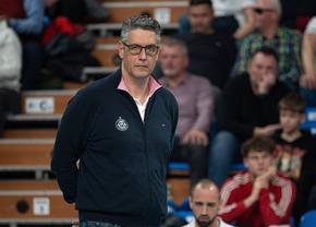 Steaua și-a prezentat noul antrenor: medaliat cu aur la Cupa Mondială