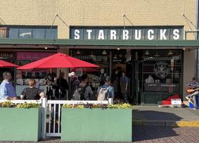 Bun venit în capitala cafelei din Statele Unite! » Orașul cu peste 1.600 de cafenele. Cum arată primul Starbucks din lume