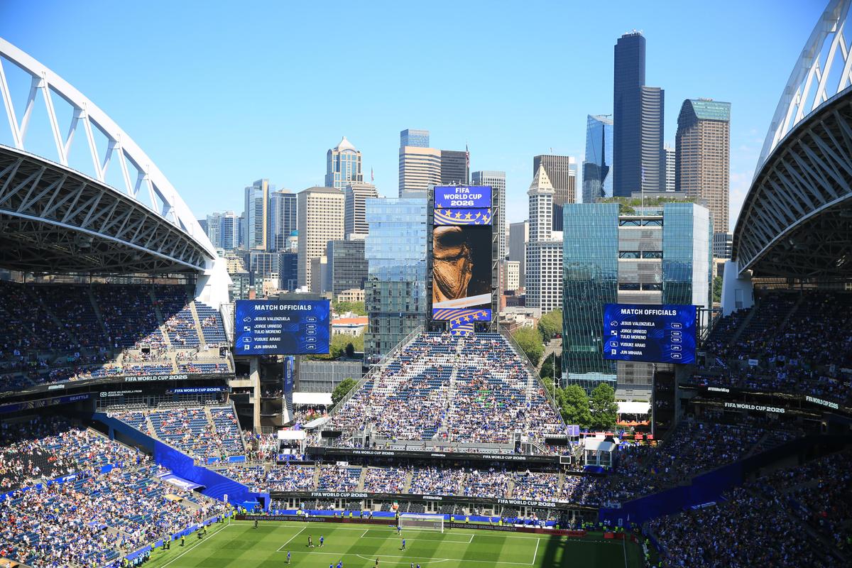 „Rațiu” și „Hagi”, prezenți în Seattle la Bosnia - Qatar » Explicația din spatele unei fotografii antologice de la Mondial